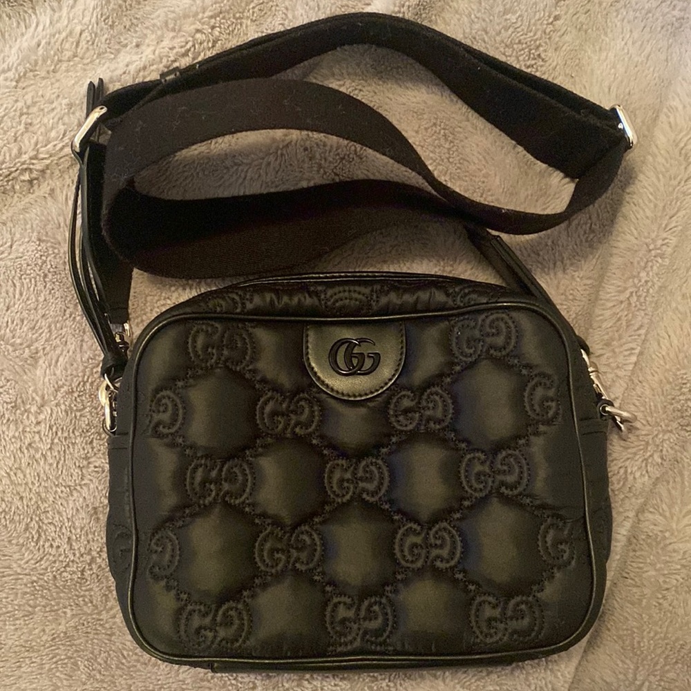 Gucci GG Matelasse small bag in black nylon